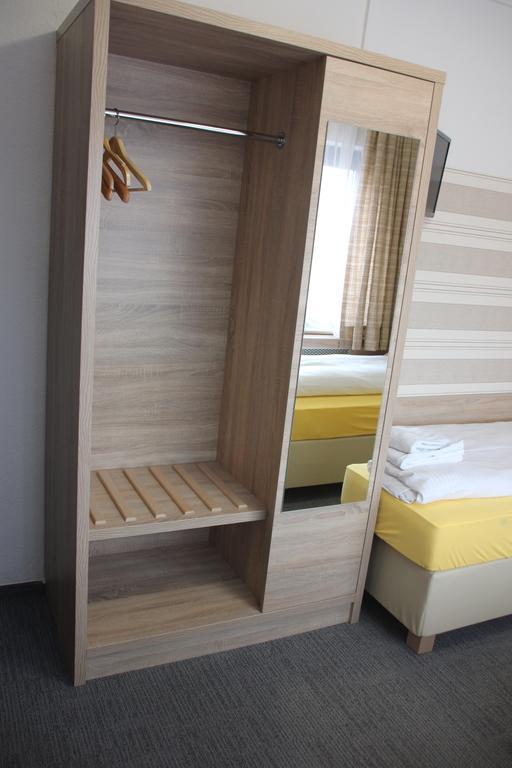 Airport-Hotel Zum Taubengrund Κέλστερμπαχ Εξωτερικό φωτογραφία