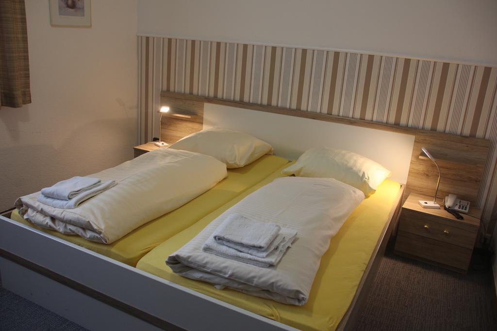 Airport-Hotel Zum Taubengrund Κέλστερμπαχ Εξωτερικό φωτογραφία